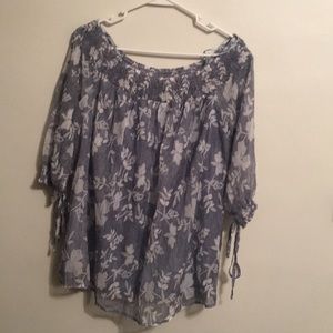 NWT Doe & Rae off the shoulder top